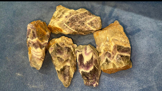 Amethyst Chevron (5-7cm)